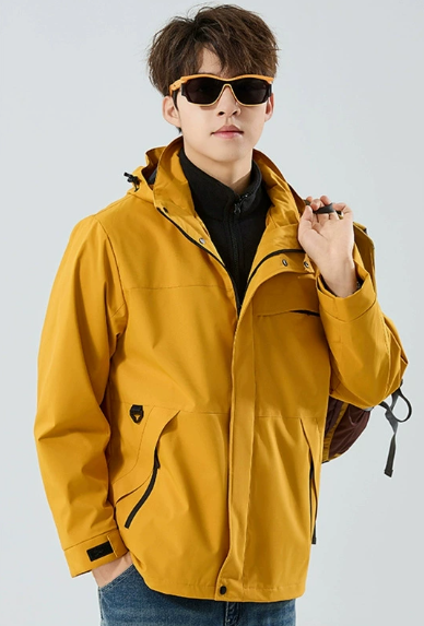 3-in-1 Outdoor Waterproof Windproof Jacket with Fleece Lining – Thick Hiking Coat