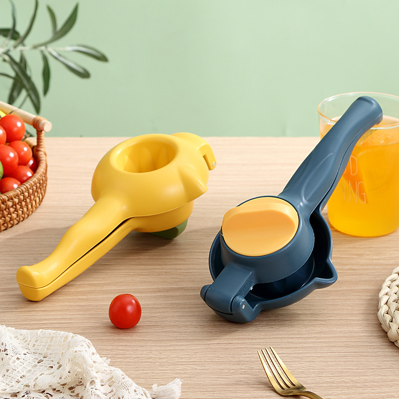 Multifunctional Manual Juicer – Easy Press Fruit & Citrus Squeezer